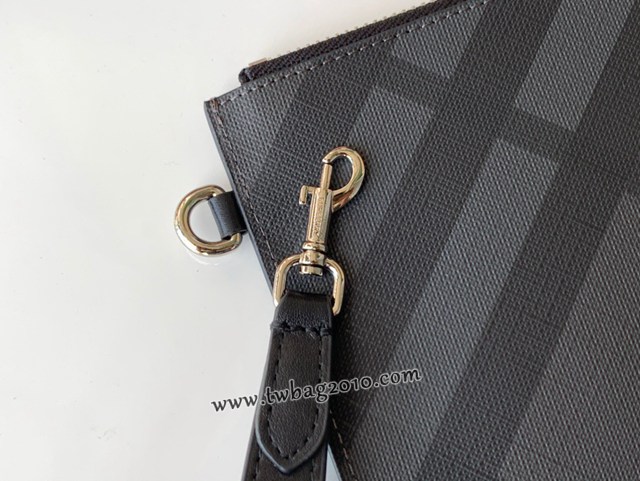 Burberry專門店新款格紋拉鏈收納袋手拿包 巴寶莉經典款男士手包 yxb1118